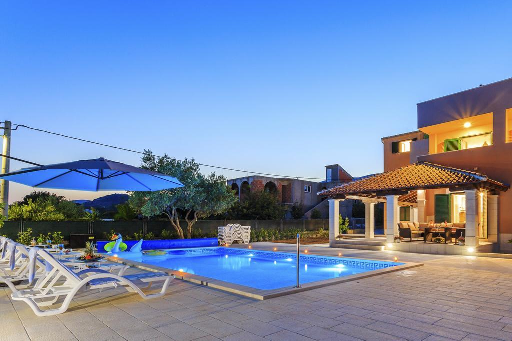 Villa Rusula Rudine  Exterior photo